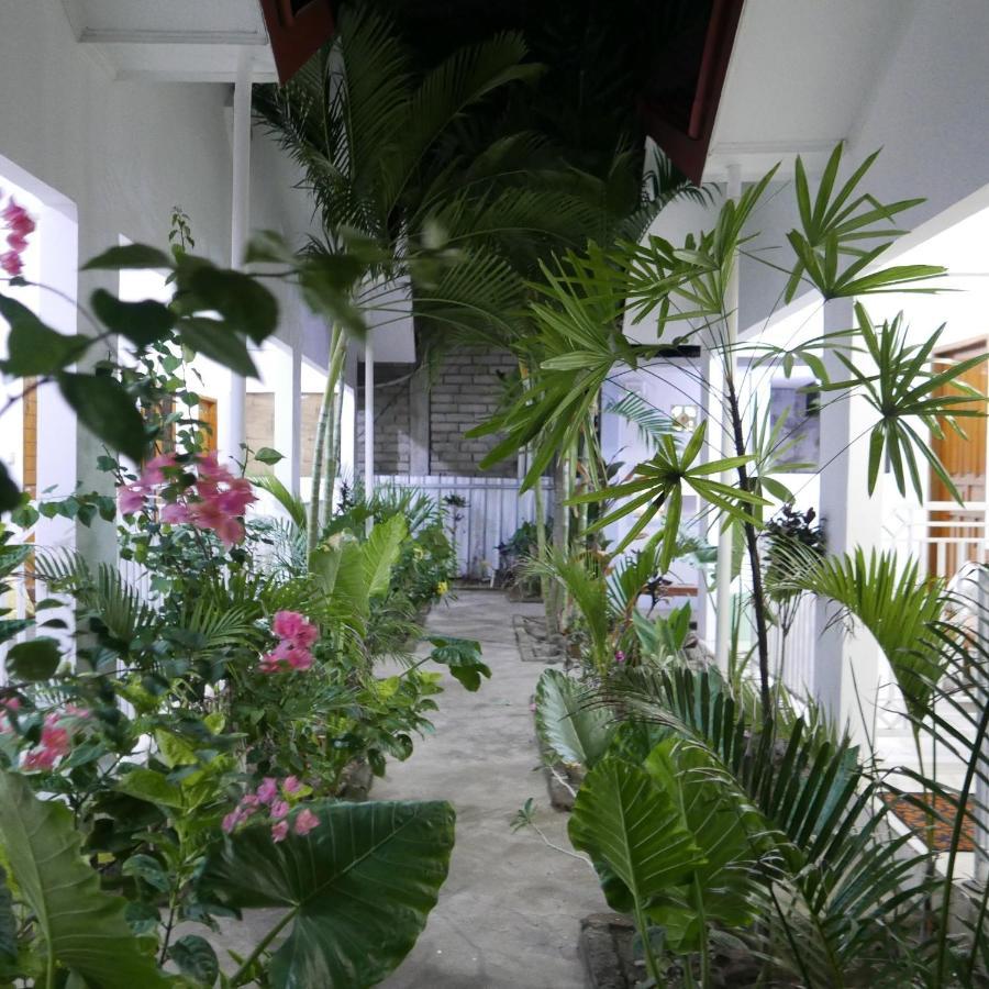 길리트라왕안 Rumah Side 아파트 외부 사진
